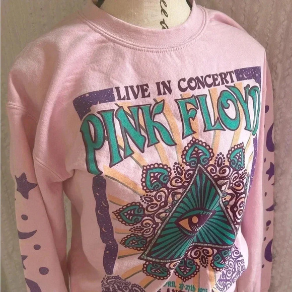 Vintage size Small Pink Floyd crew neck sweatshirt April 23-27, 1979 Sweatshirt. - Picture 13 of 13